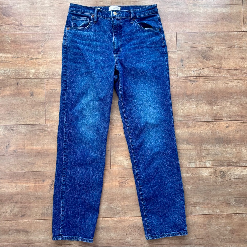 Universal Thread High Rise 90’s Straight Stretch Jeans Size 10 - Picture 2 of 8